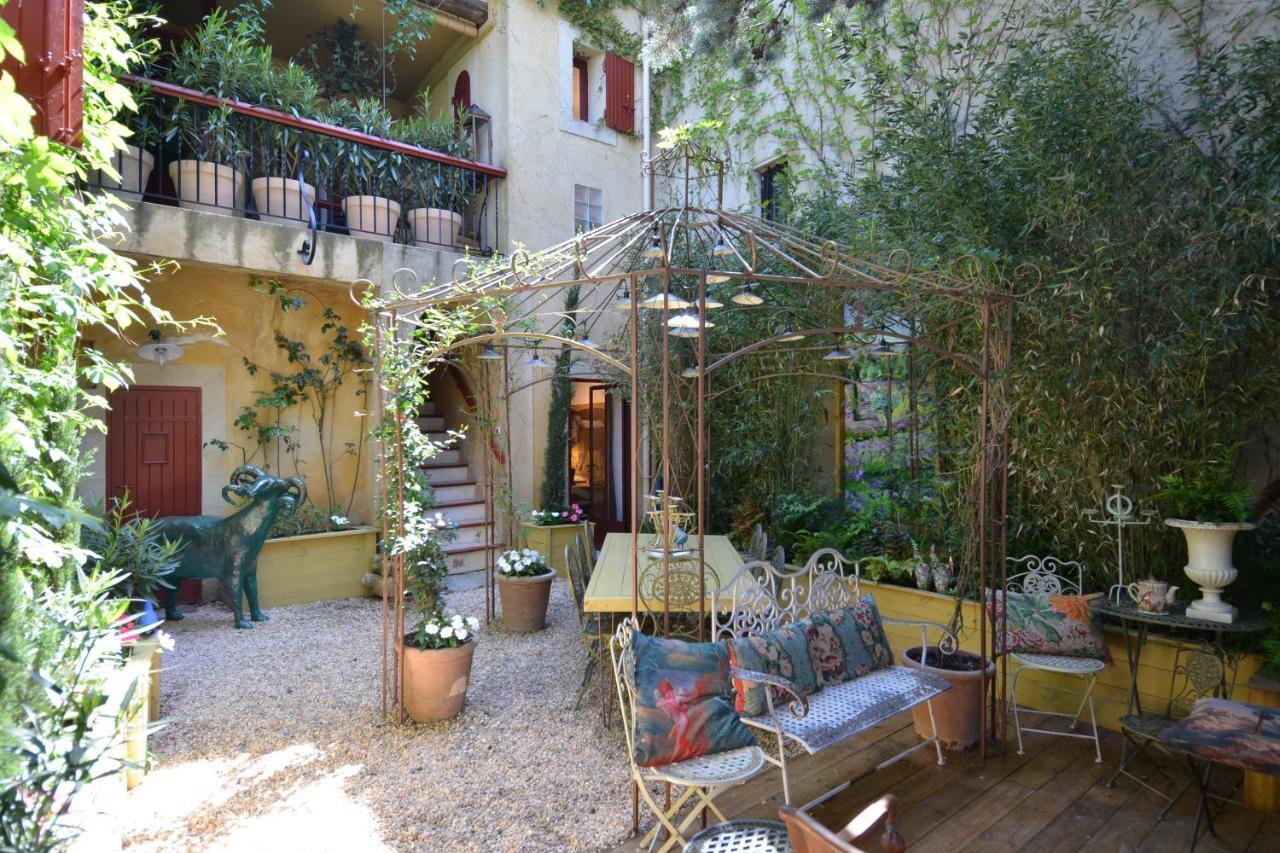 La Barbella Apartment Lourmarin Exterior photo